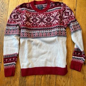 Vintage Holiday Abercrombie and Fitch mens sweater. New condition